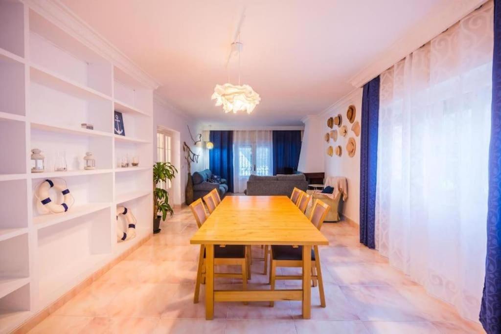 Chalet En Aguadulce Con Piscina Privada מראה חיצוני תמונה